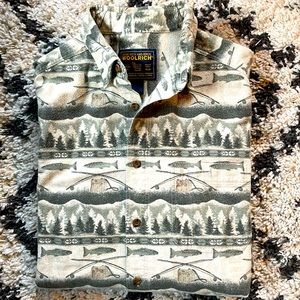 VINTAGE WOOLRICH Men’s Flannel Long Sleeve Shirt - Trout Fish Button Up. Large.